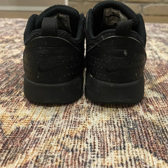 Toddler Nike Air Max Tavas Sneakers - Picture 4 of 5
